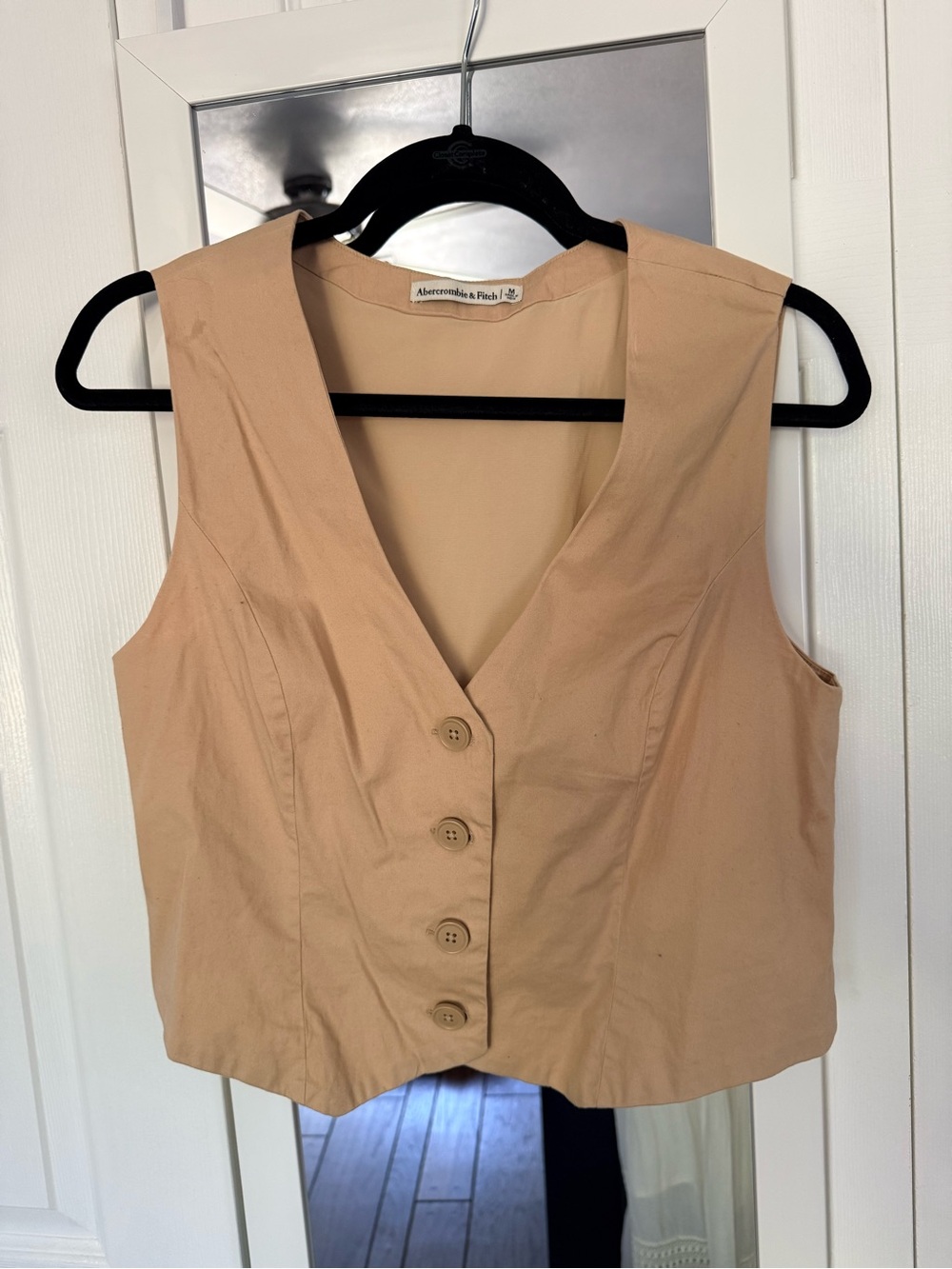 Abercrombie & Fitch Beige Button-Front Women's Vest